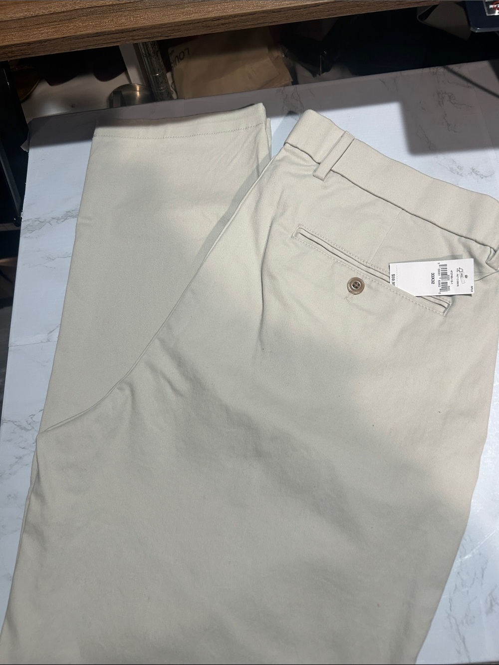 Gap Men's Classic Cream Chinos